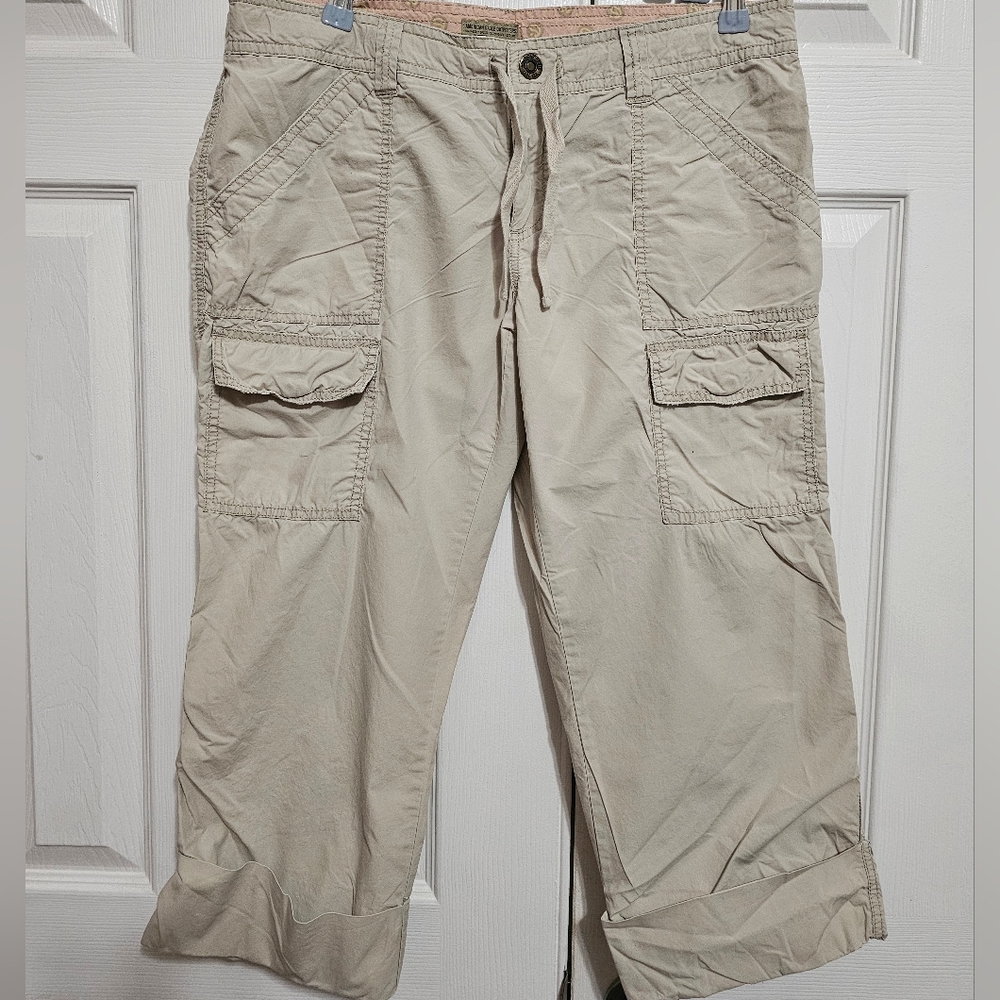 American Eagle Women's Capri Cargo Pants 12